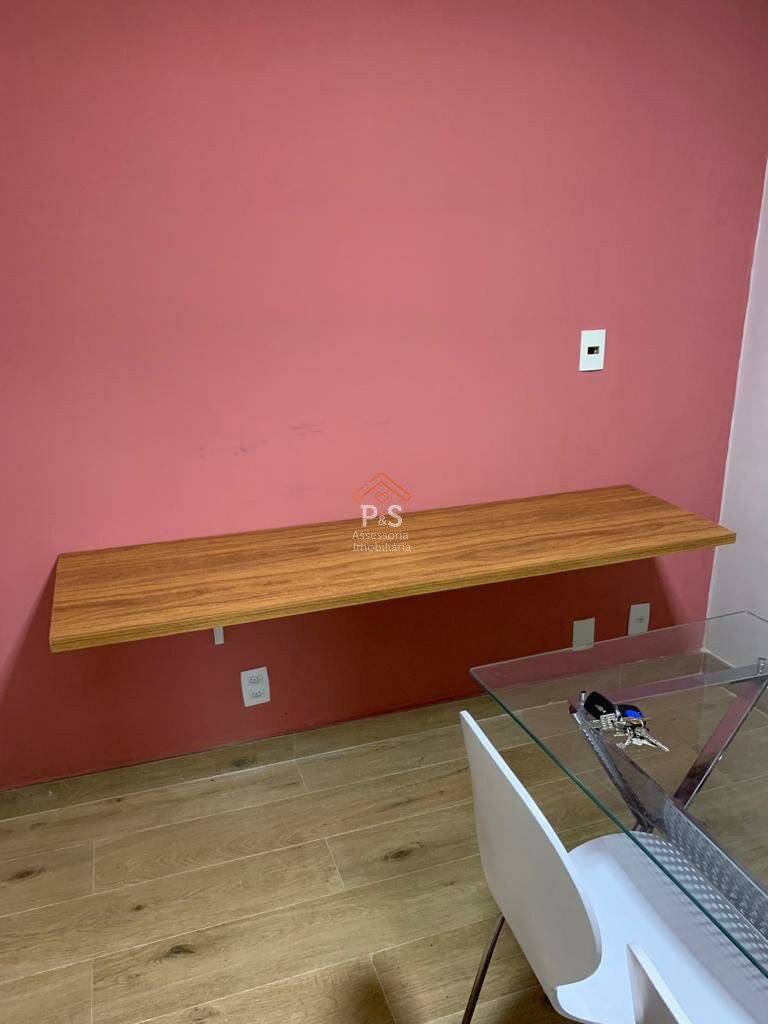 Vende-se Loja
